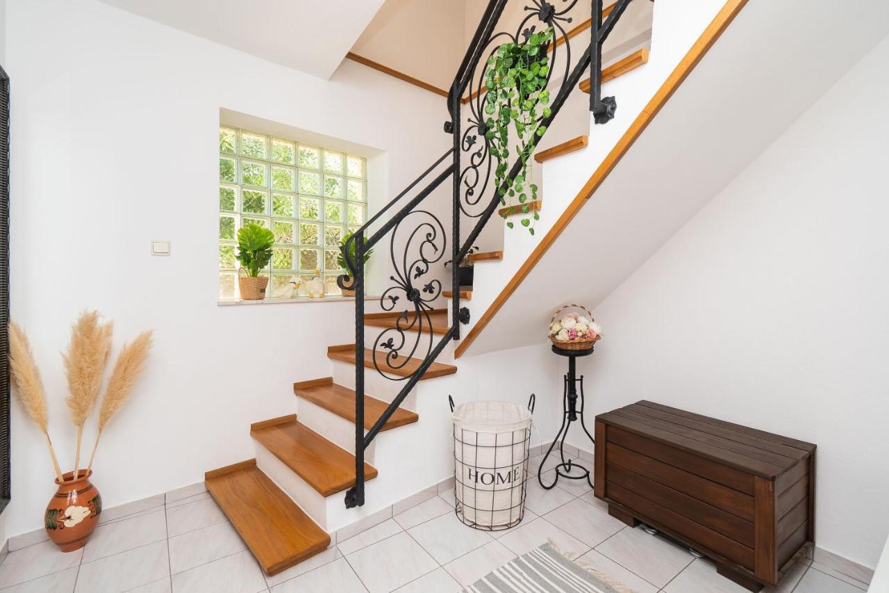 House Bany Villa สกราดิน ภายนอก รูปภาพ
